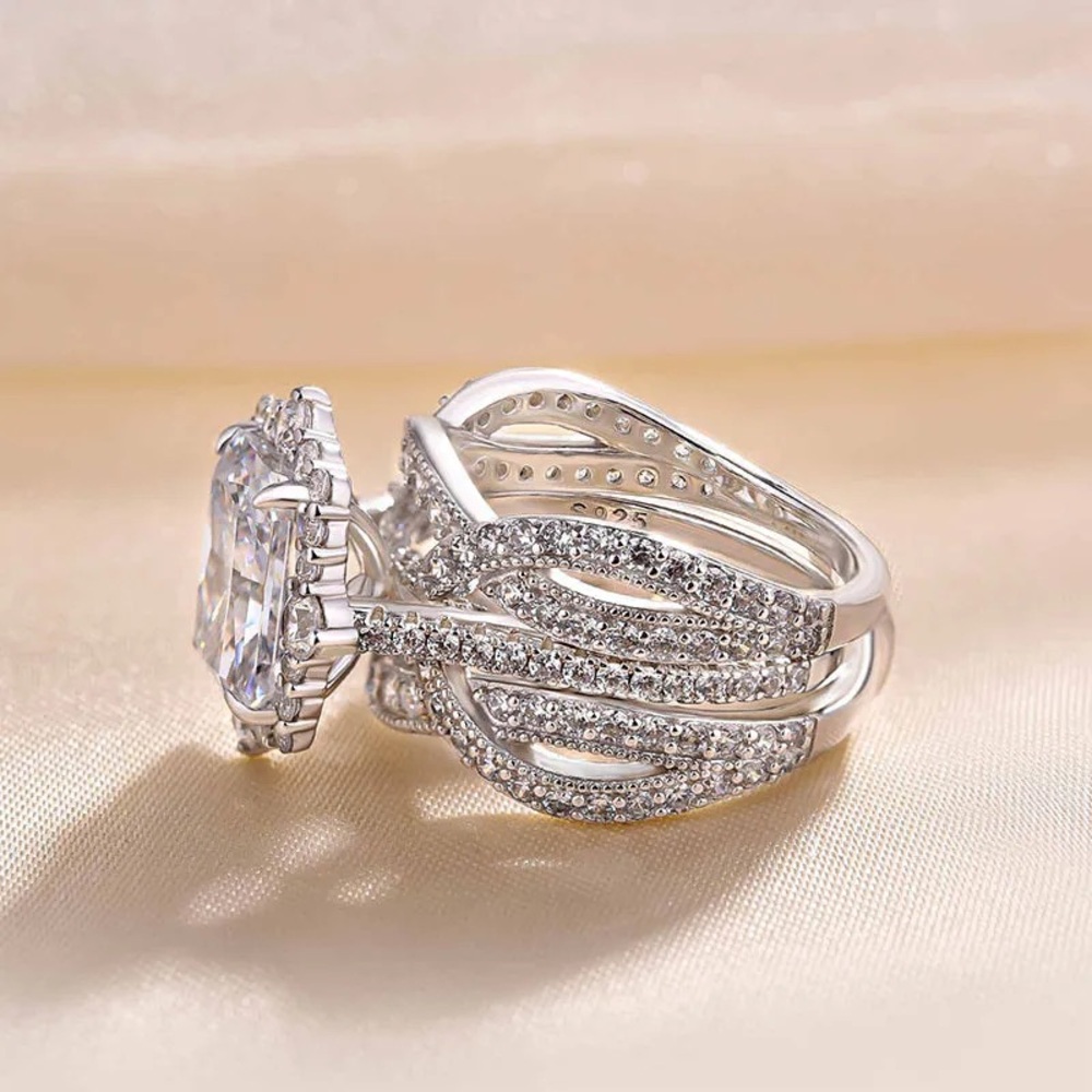 Elegant Silver Women's Ring - Picture 10 of 12